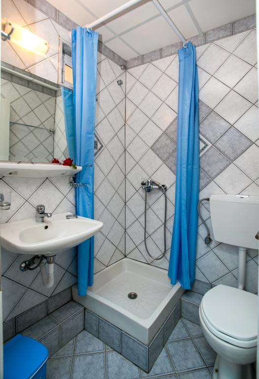 Astris Beach Habitación foto
